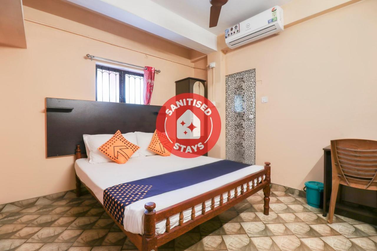 Hotel Spot On 26688 Jacob'S Residency Narakal Exterior foto